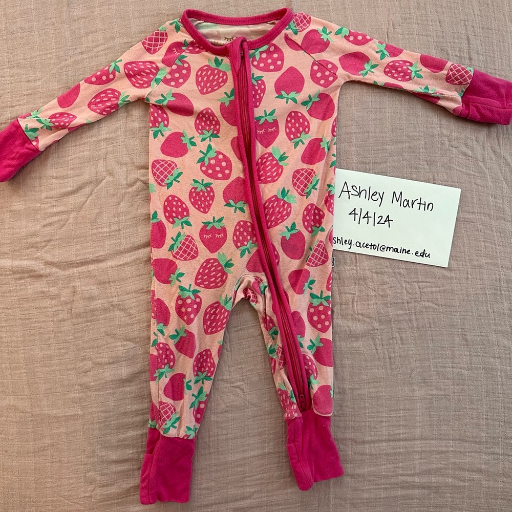 Little Sleepies Strawberries